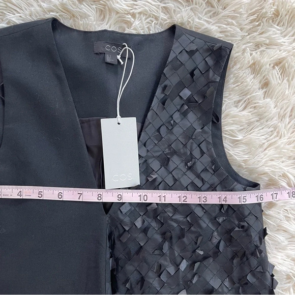NWT COS Textured Applique Dress v neck wool blend sleeveless pocket black size 2 - Picture 5 of 15